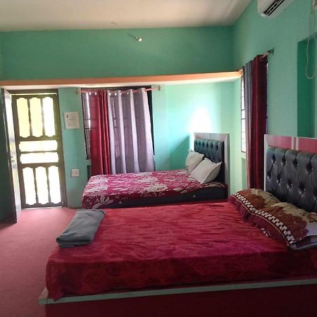 Subha Laxmi Hotel & Lodge Bahāsi Dış mekan fotoğraf